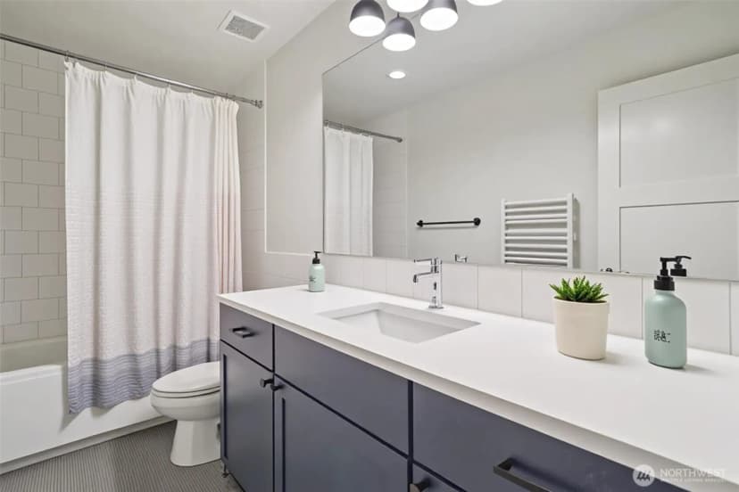 Property photo for 12332 38th Avenue Ne, Seattle photo 20
