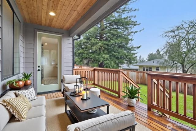 Property photo for 12332 38th Avenue Ne, Seattle photo 5