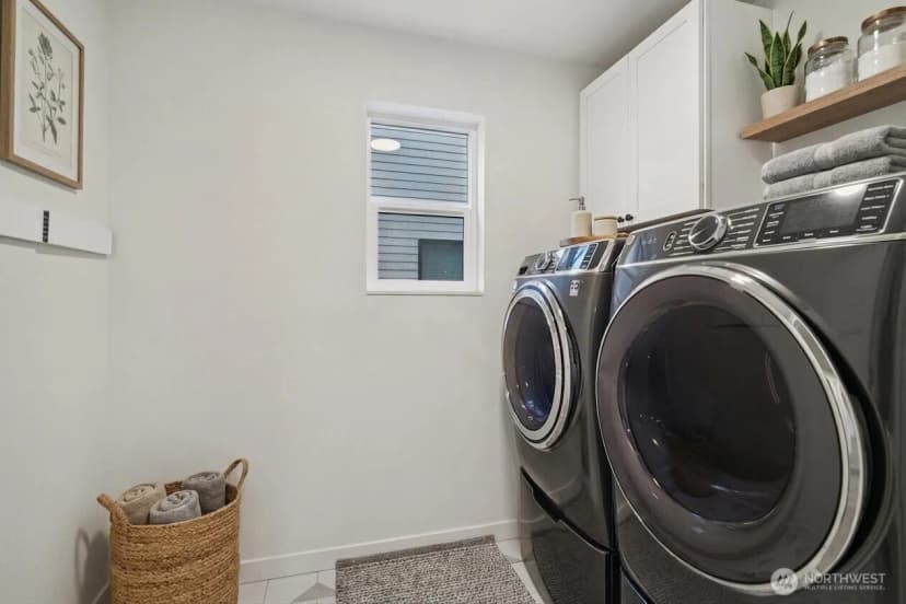 Property photo for 12332 38th Avenue Ne, Seattle photo 23