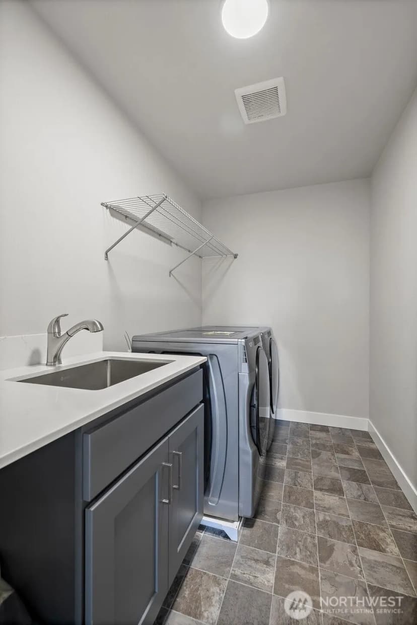 Property photo for 17115 11th Place W #b, Lynnwood photo 18