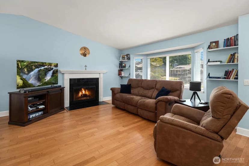 Property photo for 1133 235th Place Sw, Bothell photo 2