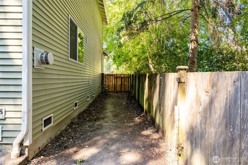 Property photo for 318 N 23rd Street, Mount Vernon photo 30