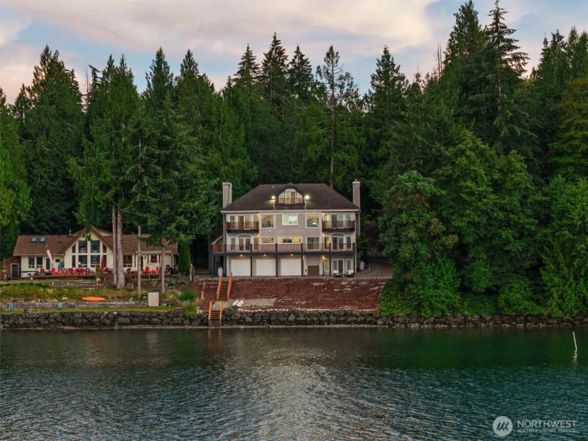 Property photo for 4940 78th Avenue Nw, Olympia