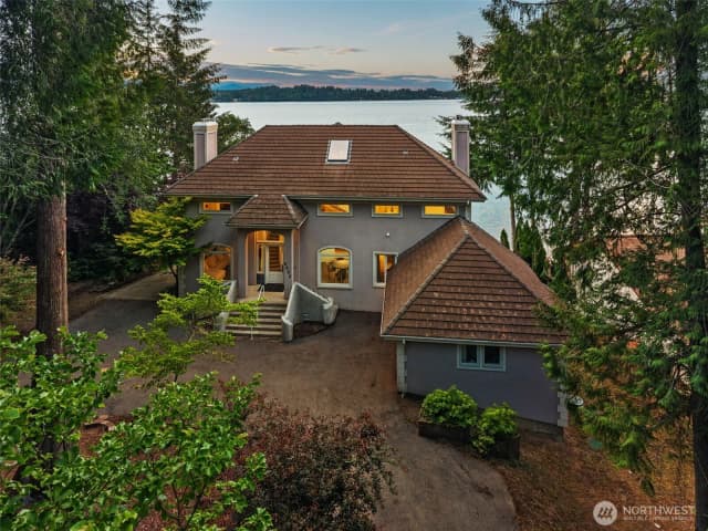 Property photo for 4940 78th Avenue Nw, Olympia photo 2