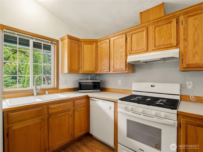 Property photo for 3320 College Street Se, Lacey photo 8