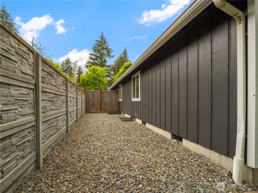 Property photo for 3320 College Street Se, Lacey photo 31