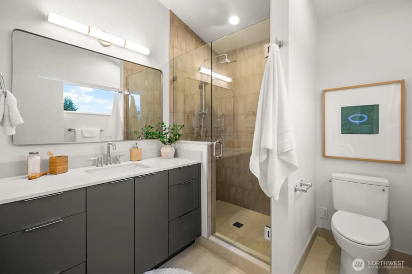Property photo for 713 B N 70th Street, Seattle photo 15