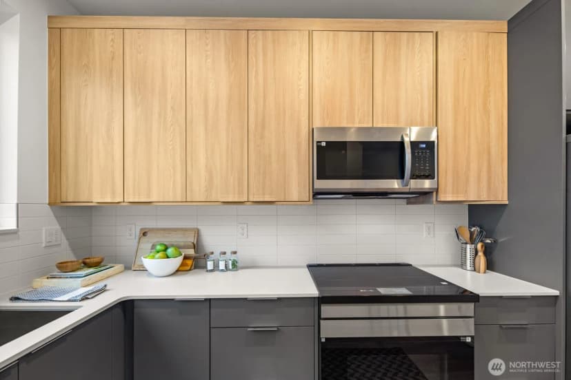 Property photo for 713 B N 70th Street, Seattle photo 10