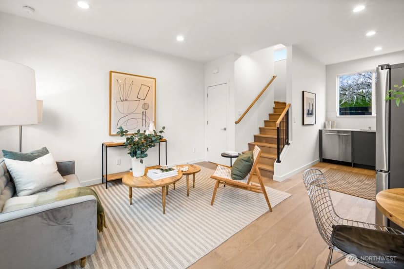 Property photo for 713 B N 70th Street, Seattle photo 6