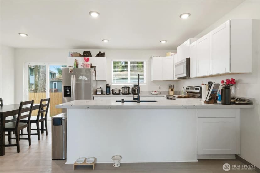Property photo for 6214 Knoble Road E, Spanaway photo 7