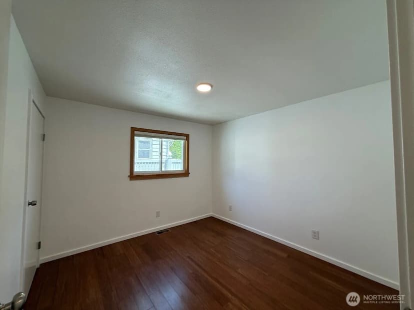 Property photo for 424 Sw 3rd Street, College Place photo 23