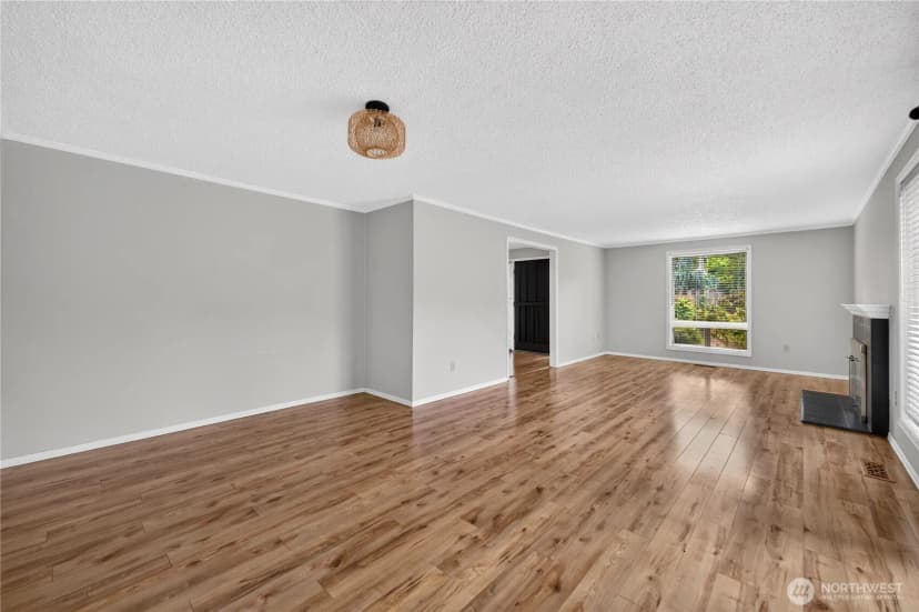 Property photo for 6502 Avondale Road Sw #4, Lakewood photo 8