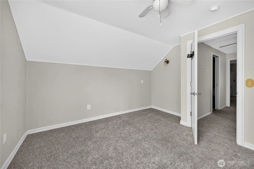 Property photo for 6502 Avondale Road Sw #4, Lakewood photo 28