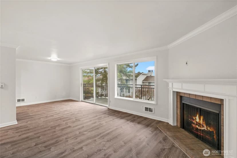 Property photo for 10110 Ne 60th Street #104, Kirkland photo 6