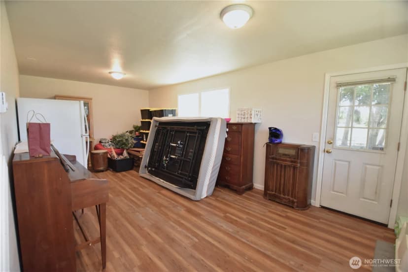 Property photo for 30815 Finn Settlement Road, Arlington photo 22