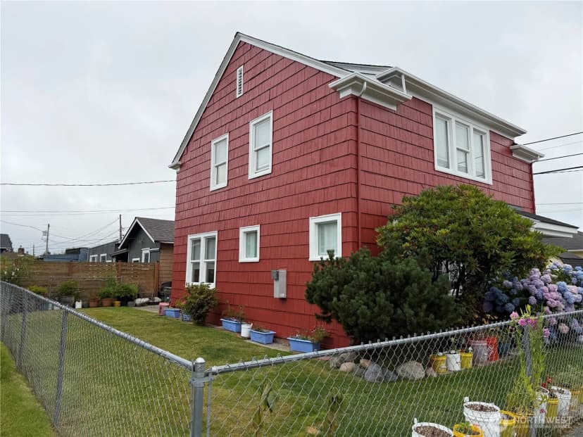 Property photo for 409 N Jefferson Street, Aberdeen photo 2