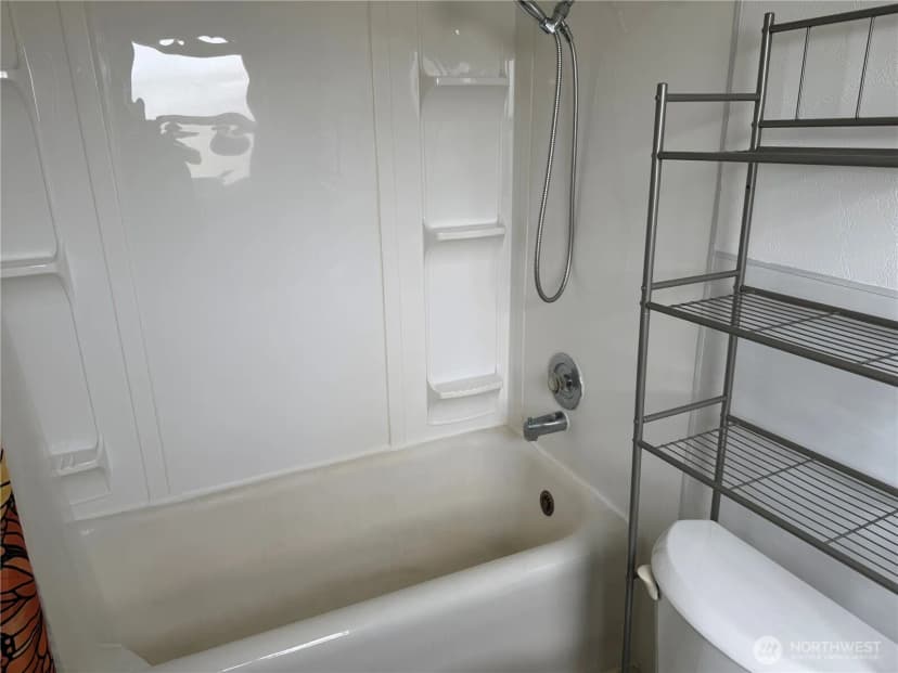Property photo for 409 N Jefferson Street, Aberdeen photo 16