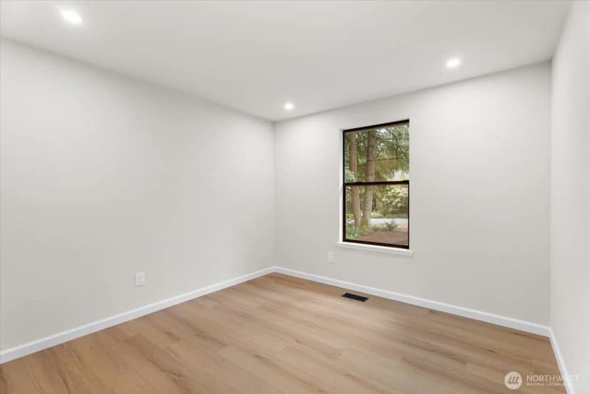 Property photo for 510 239th Avenue Ne, Sammamish photo 27