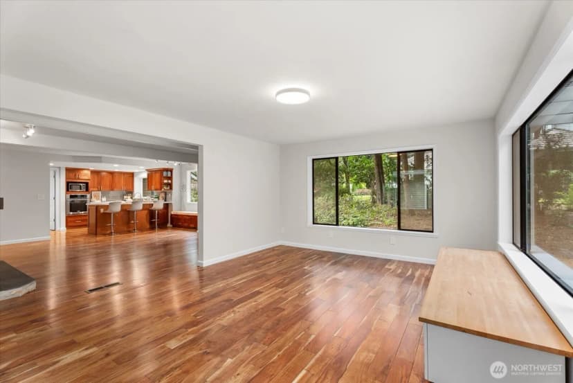 Property photo for 510 239th Avenue Ne, Sammamish photo 17