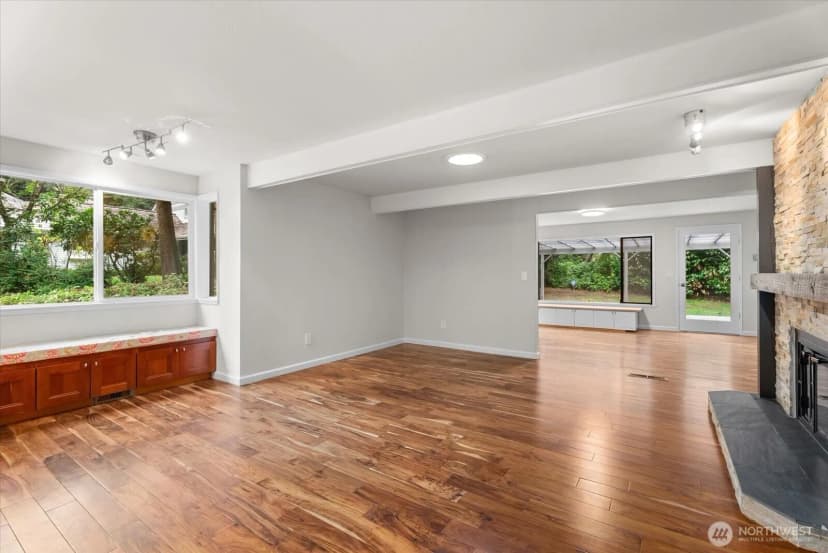 Property photo for 510 239th Avenue Ne, Sammamish photo 15