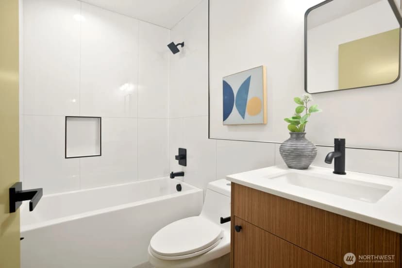 Property photo for 5053 35th Avenue Sw #b, Seattle photo 21