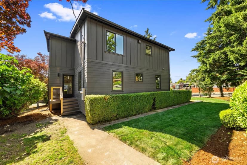 Property photo for 9808 224th Street Sw, Edmonds photo 33