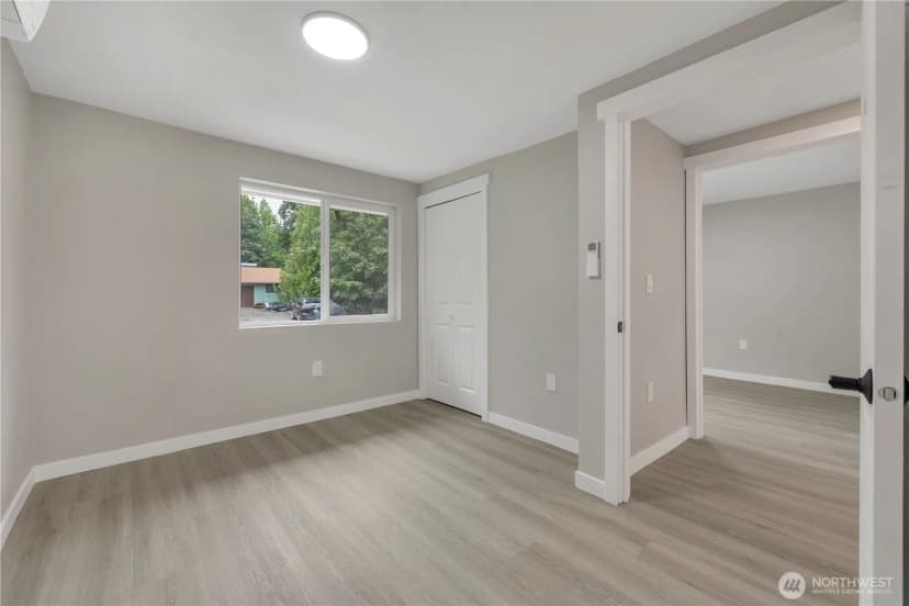 Property photo for 10223 Se 213th Place, Kent photo 21