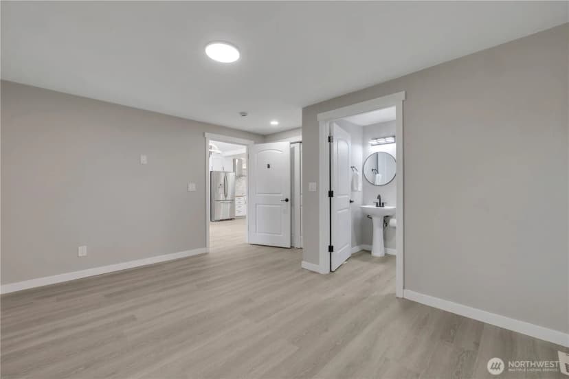 Property photo for 10223 Se 213th Place, Kent photo 8