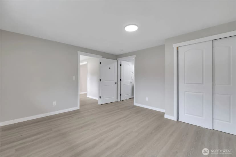 Property photo for 10223 Se 213th Place, Kent photo 6