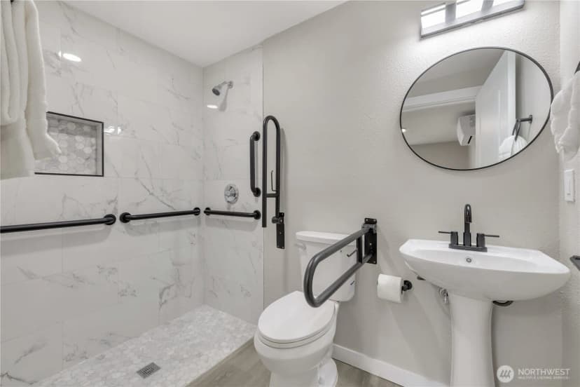 Property photo for 10223 Se 213th Place, Kent photo 20