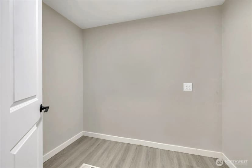 Property photo for 10223 Se 213th Place, Kent photo 33