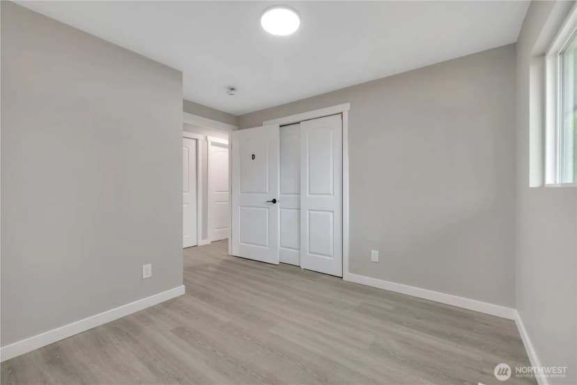 Property photo for 10223 Se 213th Place, Kent photo 28