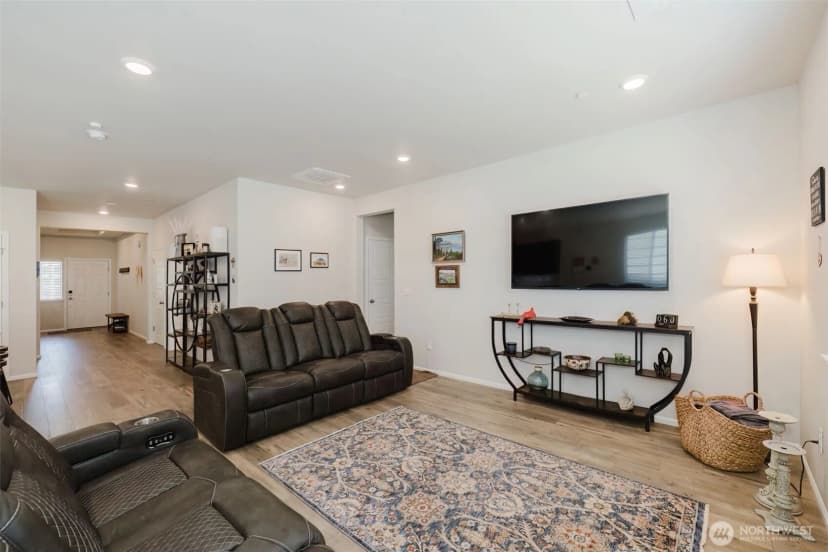 Property photo for 909 Timberline Avenue, Bremerton photo 12