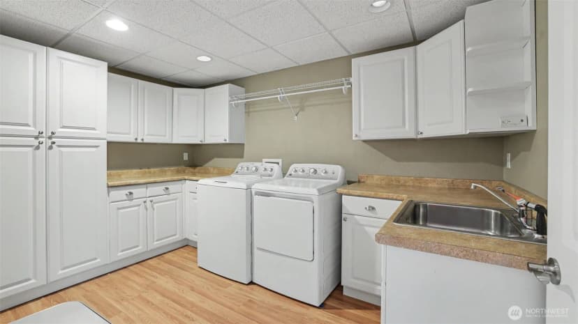 Property photo for 18744 Kenlake Place Ne, Kenmore photo 27