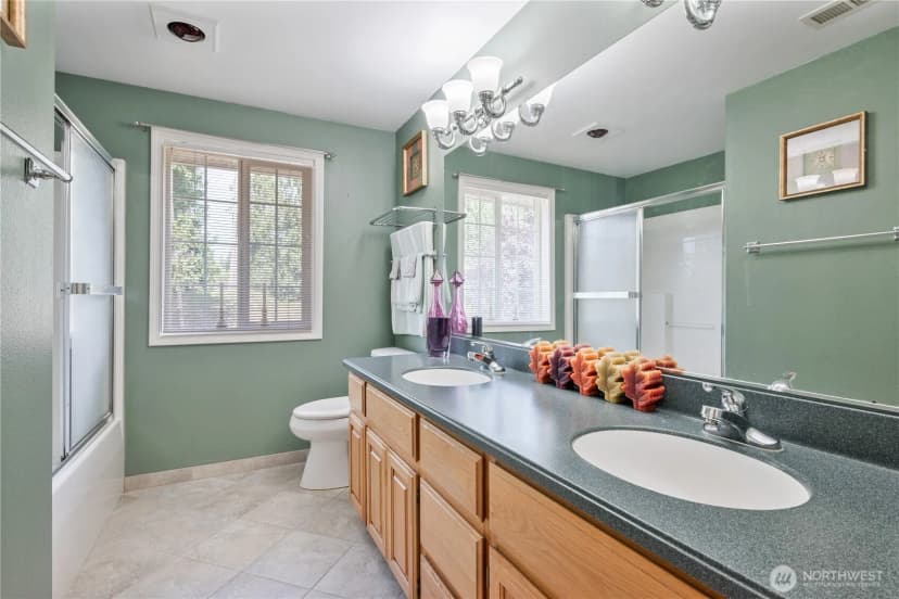 Property photo for 215 W St James Place, Longview photo 27