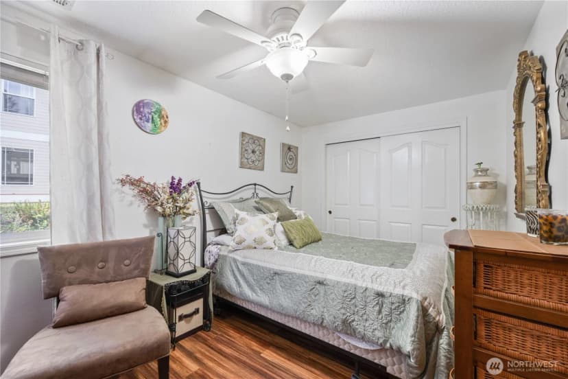 Property photo for 215 W St James Place, Longview photo 22