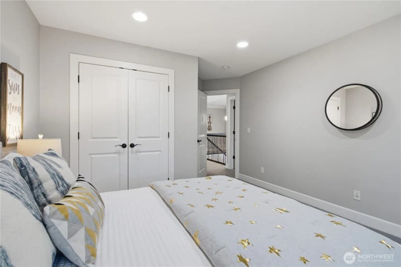 Property photo for 10135 Ne 62nd Street #c, Kirkland photo 35