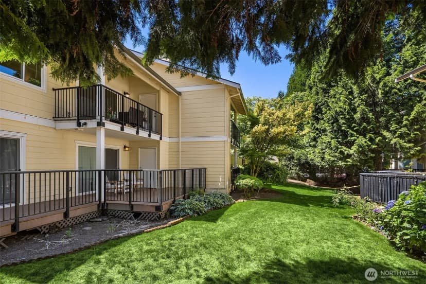 Property photo for 14650 Ne 50th Place #h8, Bellevue photo 25