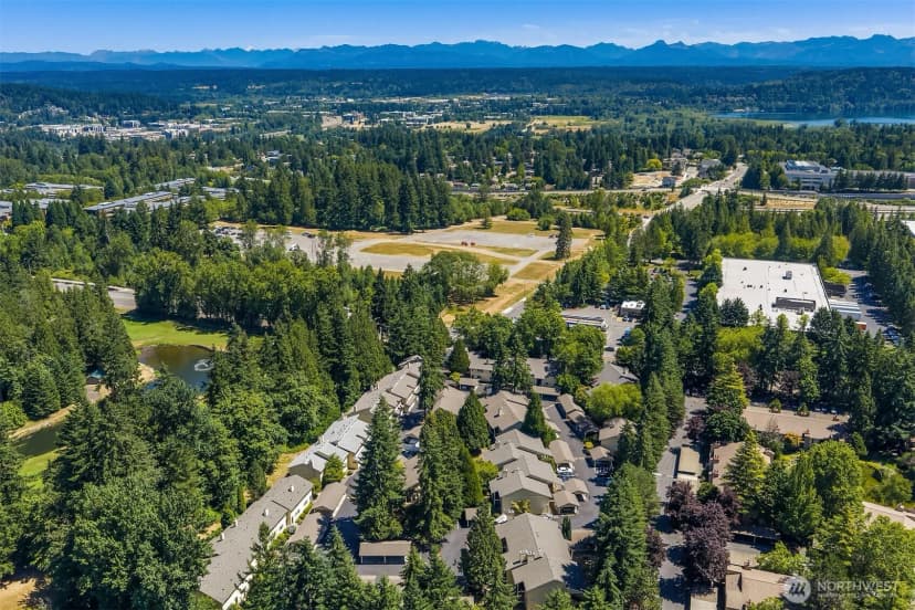 Property photo for 14650 Ne 50th Place #h8, Bellevue photo 34