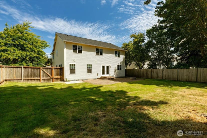 Property photo for 685 Sw 1st Avenue, Oak Harbor photo 37