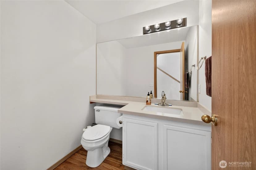 Property photo for 10124 Se 242nd Place, Kent photo 8