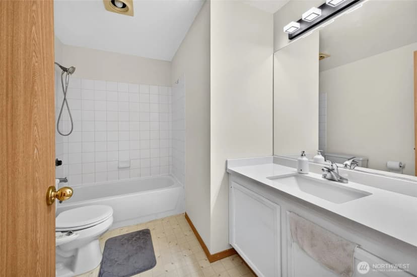 Property photo for 10124 Se 242nd Place, Kent photo 23