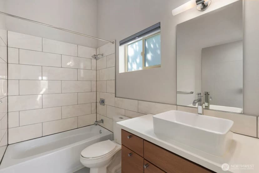 Property photo for 1536 Sturgus Avenue S, Seattle photo 25