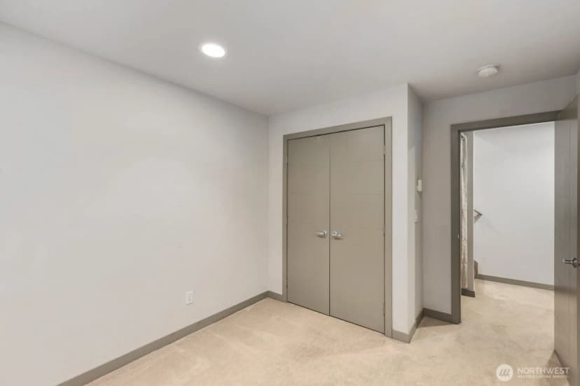 Property photo for 1536 Sturgus Avenue S, Seattle photo 32