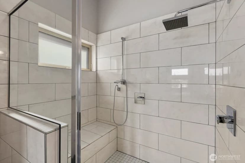 Property photo for 1536 Sturgus Avenue S, Seattle photo 18