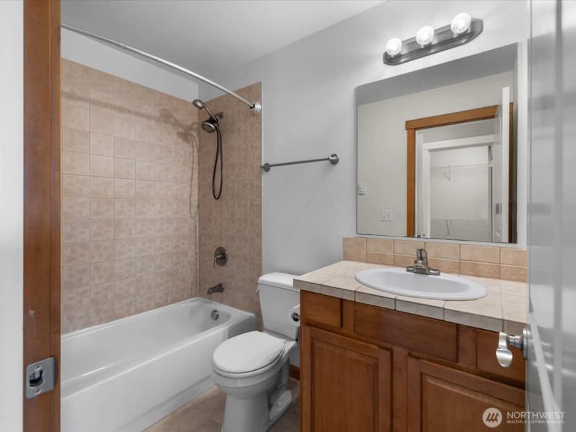 Property photo for 1991 125th Avenue Ne, Lake Stevens photo 15