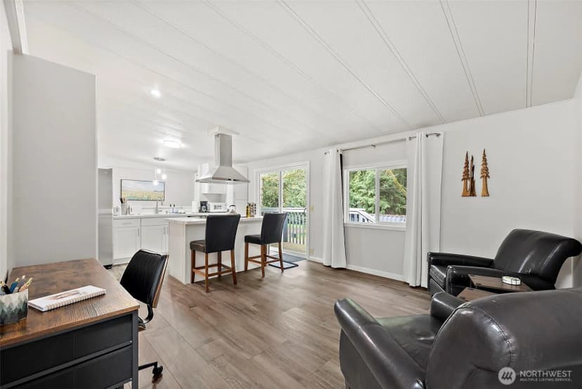 Property photo for 7591 Se Fragaria Road, Olalla photo 6