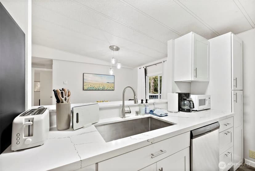 Property photo for 7591 Se Fragaria Road, Olalla photo 8