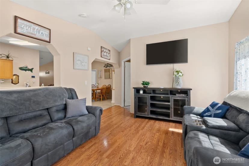 Property photo for 795 King, Winlock photo 11