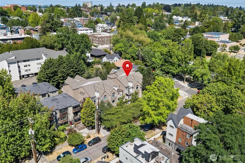 Property photo for 215 20th Avenue E #201, Seattle photo 31
